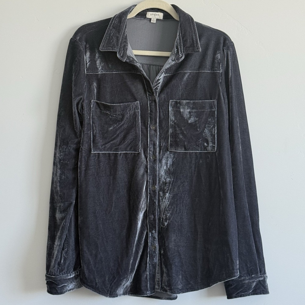 UMGEE Velvet‎ Button Up Shirt Women L Bloke Normcore Whimsigoth Romantic